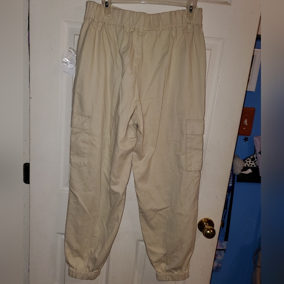 5 for $20 | NWT Forever 21 Cargo Joggers - Picture 10 of 16